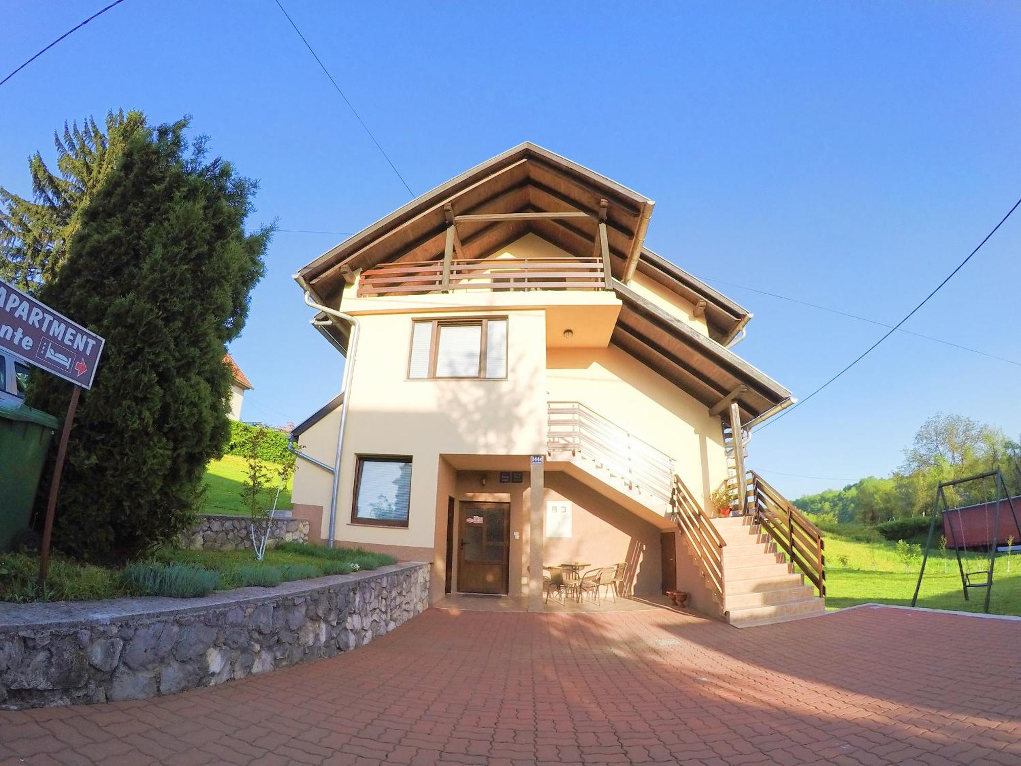 Apartment Ante Szluin Kültér fotó