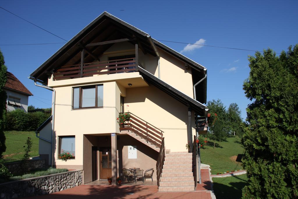 Apartment Ante Szluin Kültér fotó