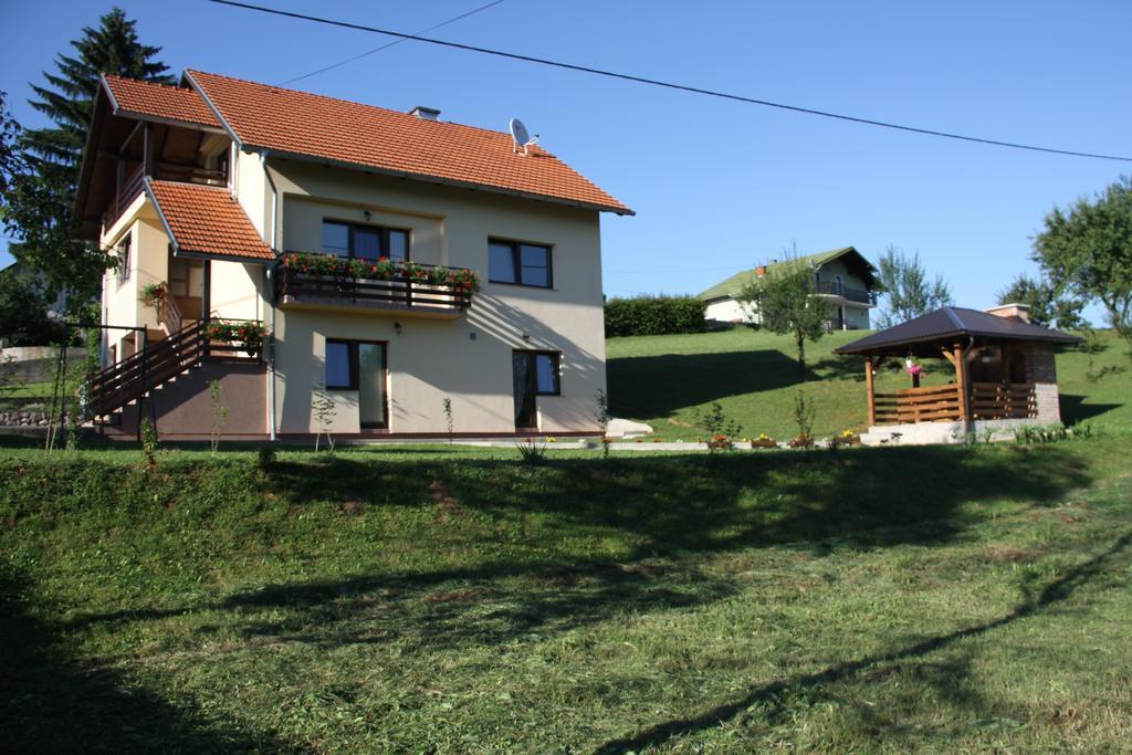 Apartment Ante Szluin Kültér fotó