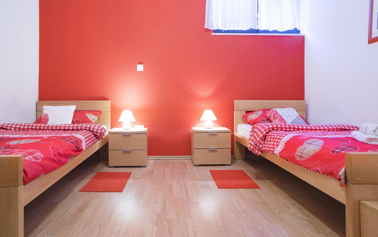 Apartment Ante Szluin Kültér fotó