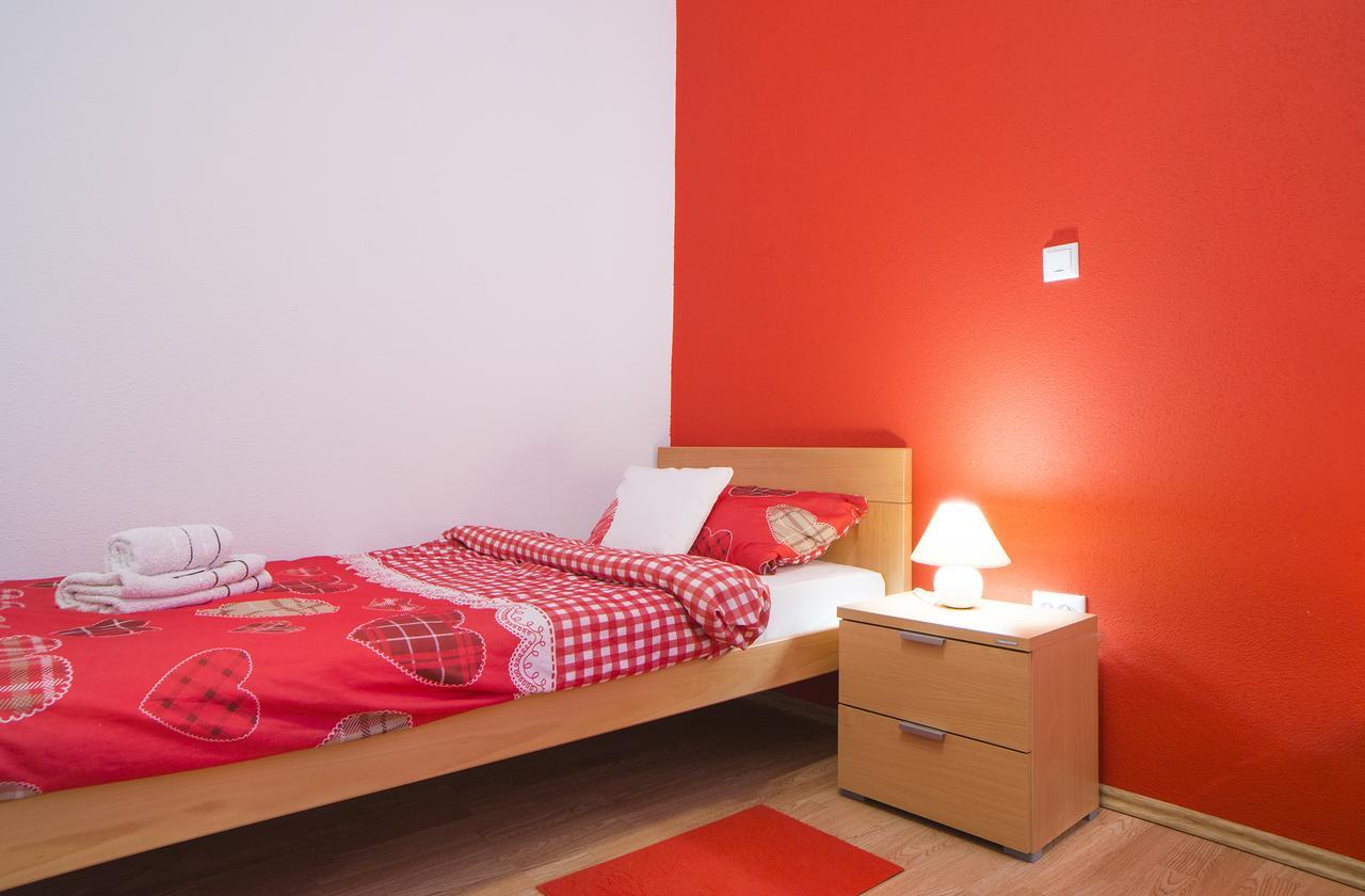 Apartment Ante Szluin Kültér fotó